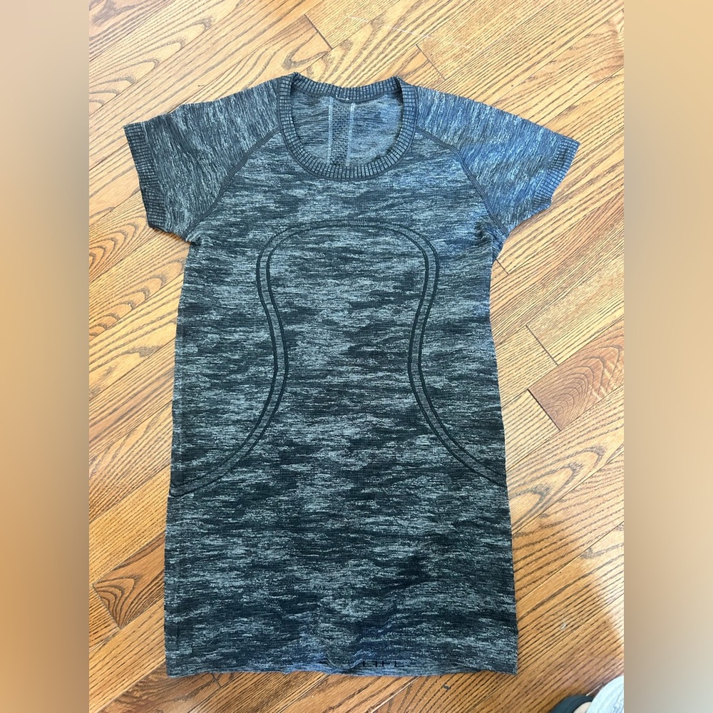 Lululemon swift full length t shirt